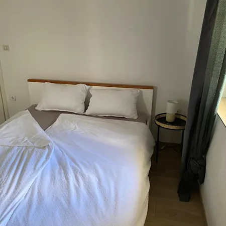 Place For Two Apartment *